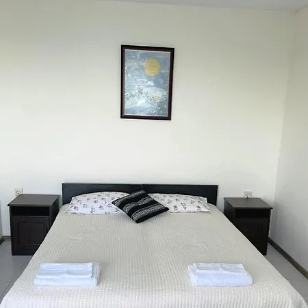 Апартаменти Blago *